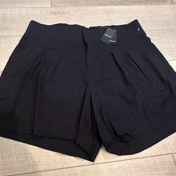 Torrid Womens Wide Waist Stretch Challis High Rise Shorts Deep Black Size 18 - Picture 2 of 9